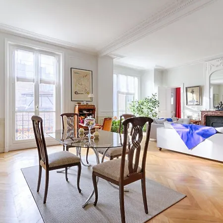 Lejlighed Residor - Spacious And Bright ! *