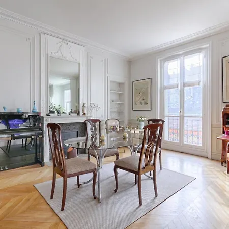 Residor - Spacious And Bright ! Lejlighed *