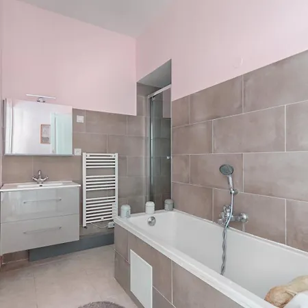 Residor - Spacious And Bright ! Lejlighed