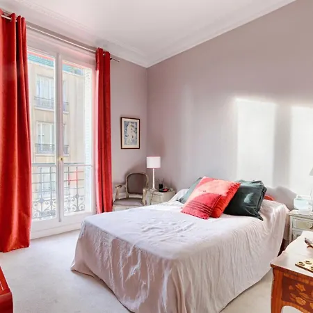 Lejlighed Residor - Spacious And Bright ! *